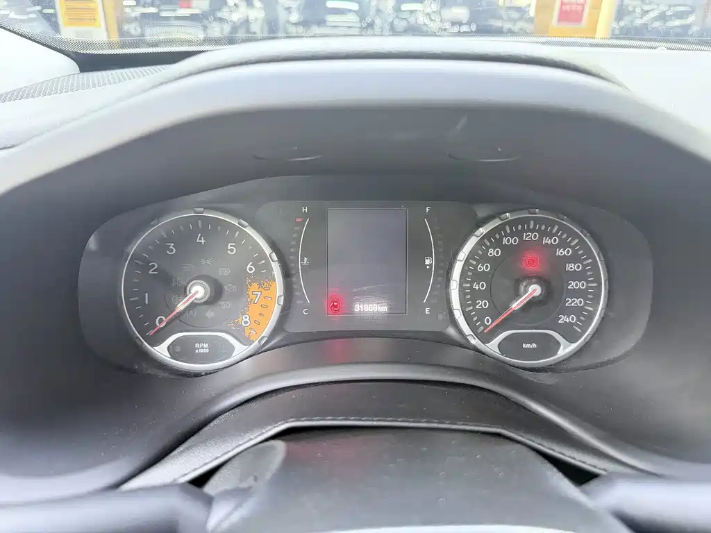 Jeep Renegade — миниатюра 18