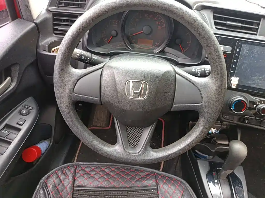 Honda Fit — миниатюра 11