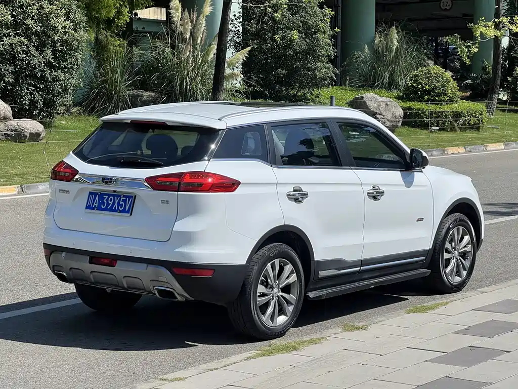 Geely Boyue — миниатюра 6