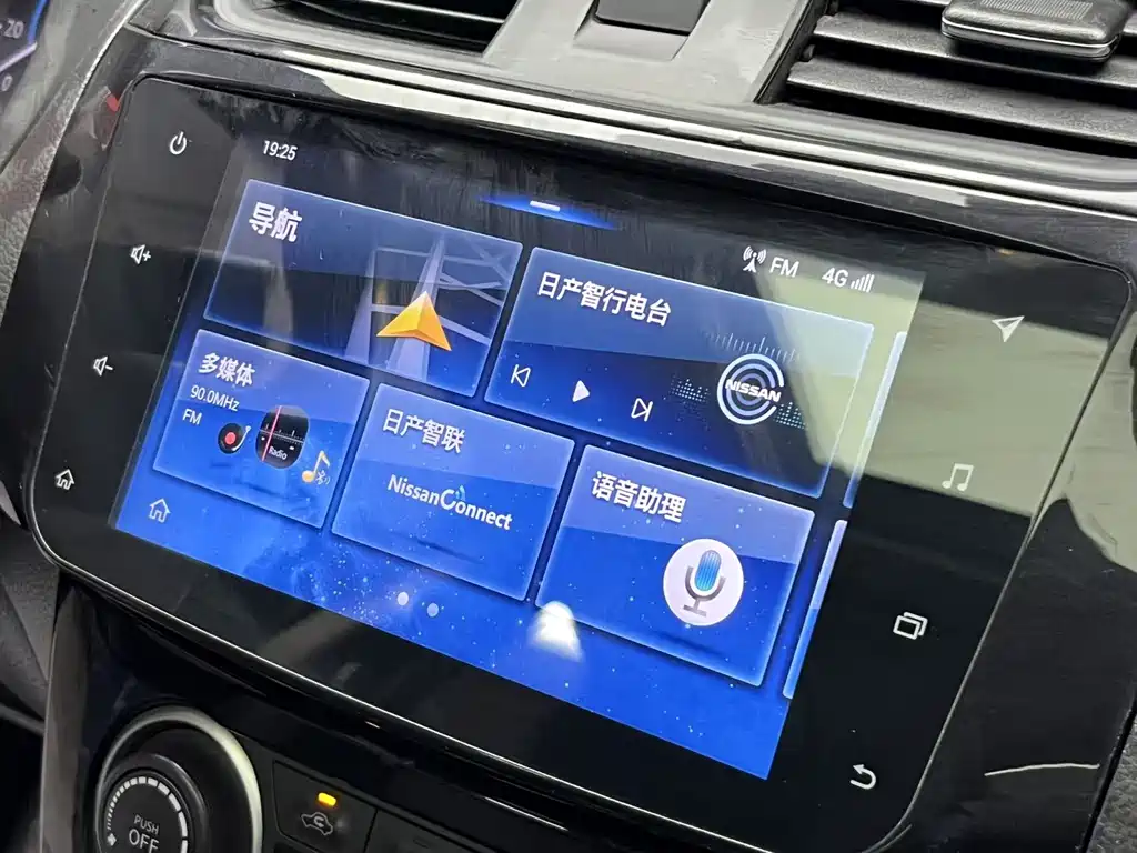 Nissan Sylphy EV — миниатюра 17