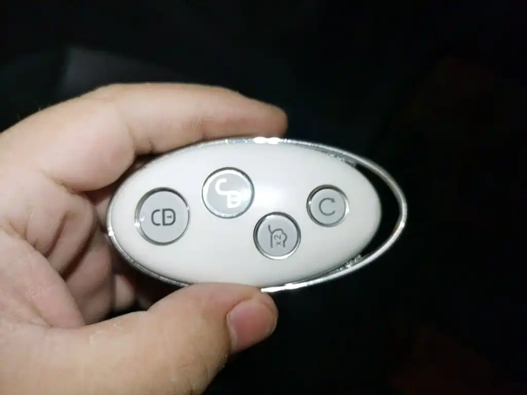 BYD MAX — миниатюра 9