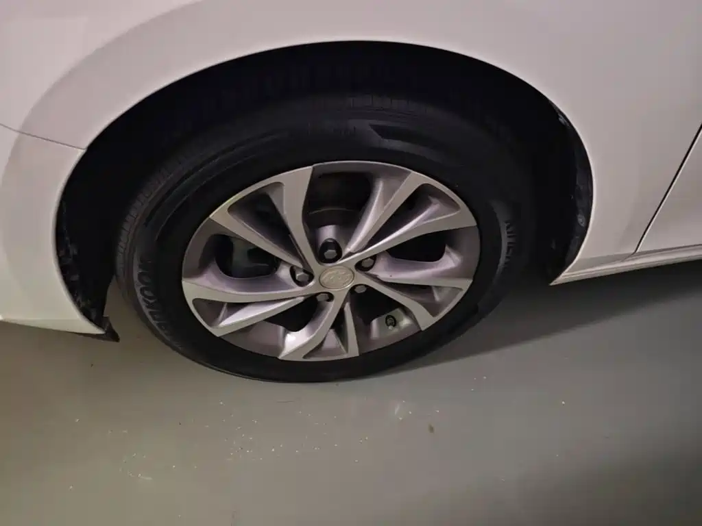 Buick Verano — миниатюра 23