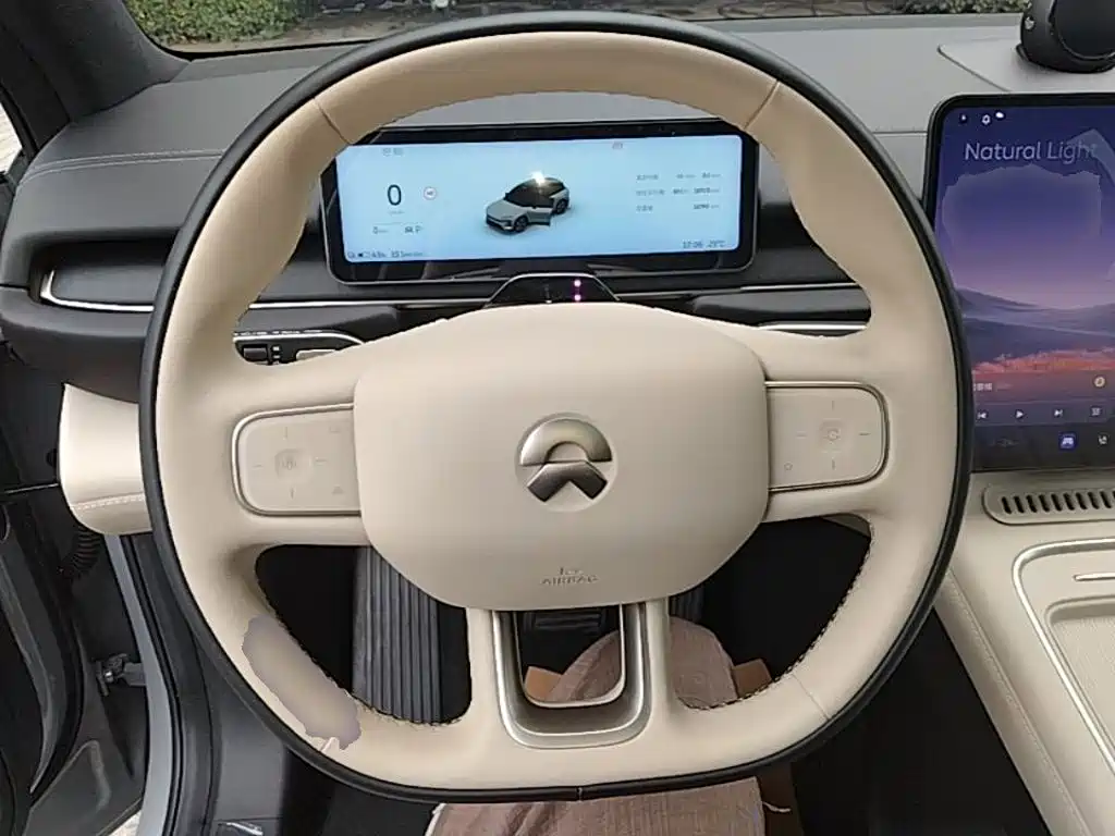 NIO ES6 — миниатюра 11