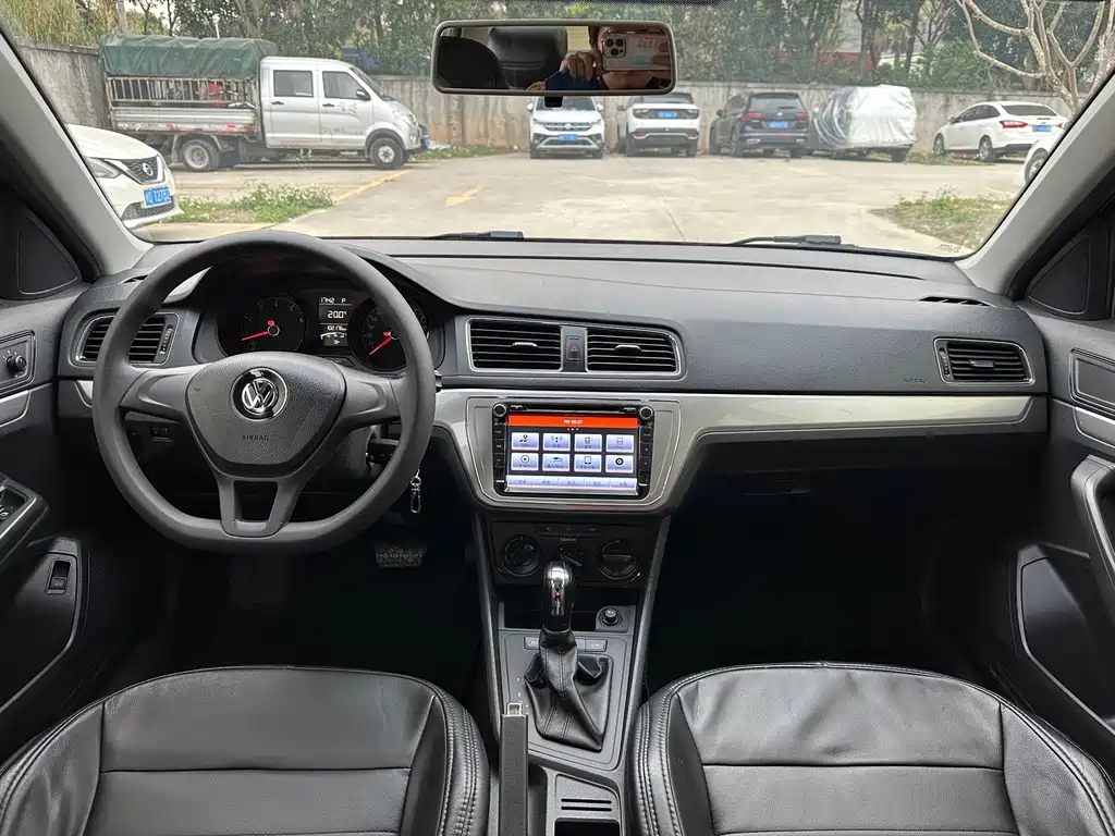 Volkswagen Lavida — миниатюра 10