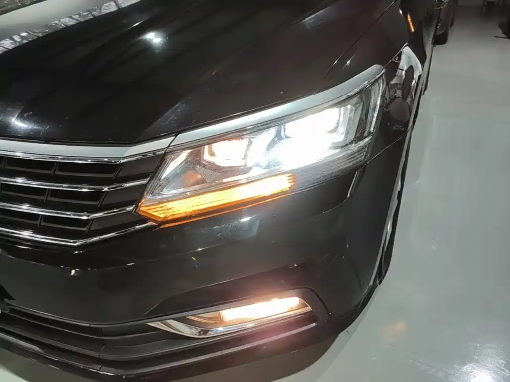 Volkswagen Passat — миниатюра 24