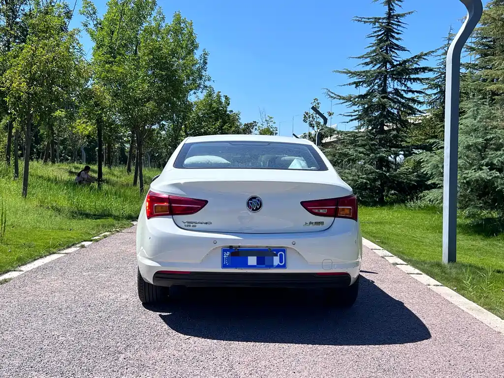 Buick Verano — миниатюра 8
