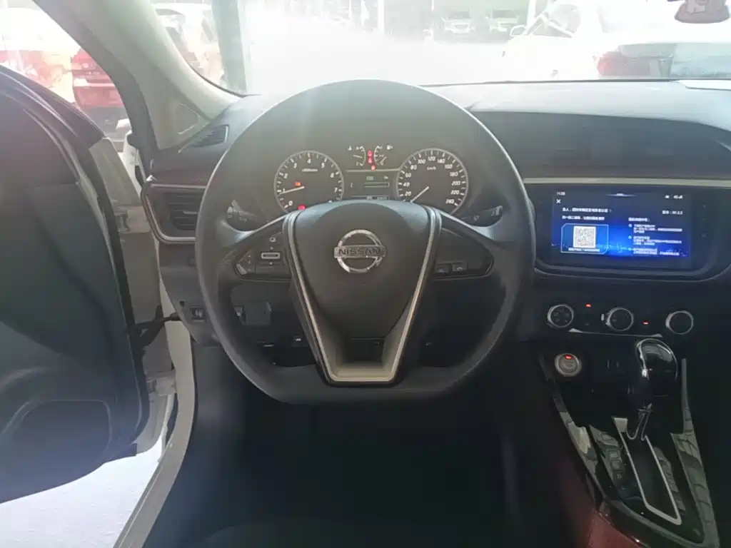 Nissan Bluebird — миниатюра 11
