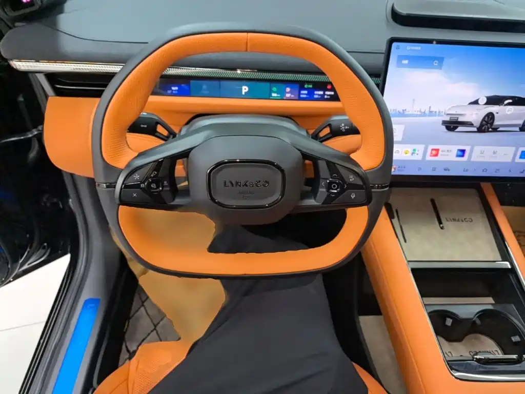 Lynk & Co 10 — миниатюра 11