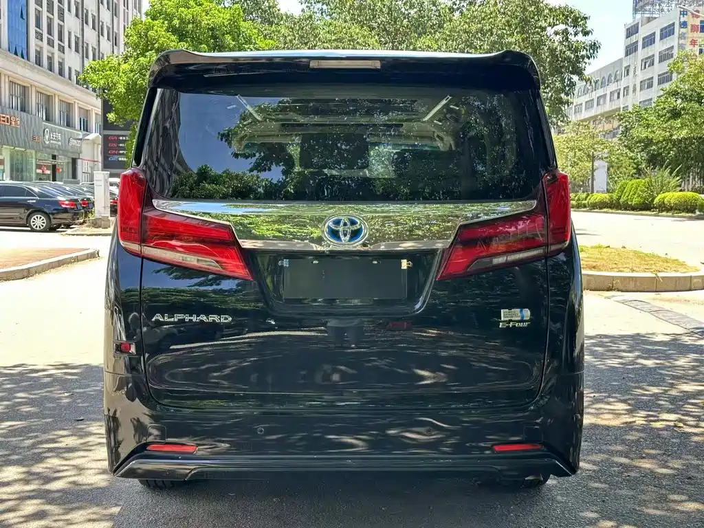 Toyota Alphard 2019 2.5L Luxury