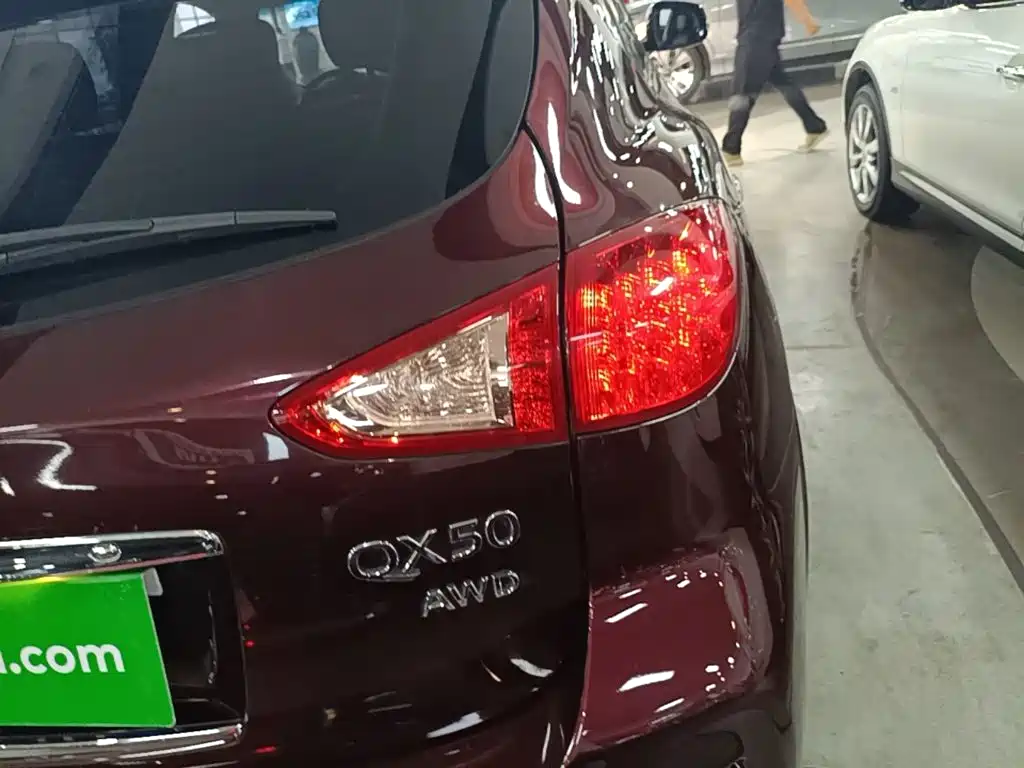Infiniti QX50 — миниатюра 8