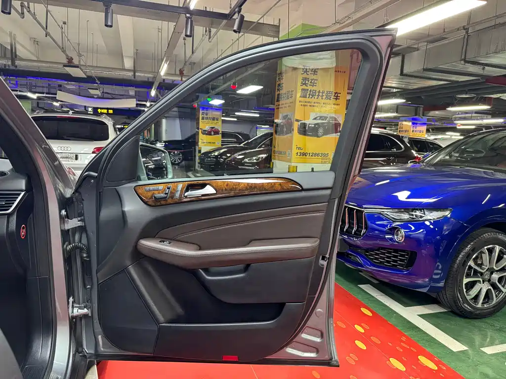 Mercedes-Benz M-Class — миниатюра 37