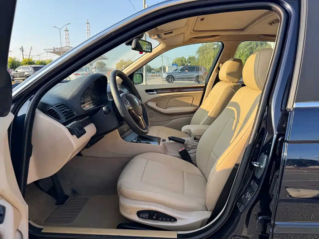 BMW 3 Series — миниатюра 7