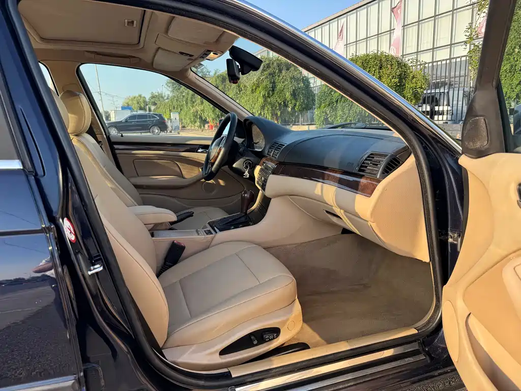 BMW 3 Series — миниатюра 10