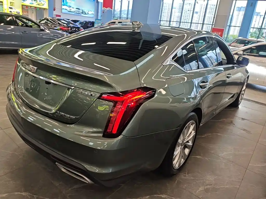 Cadillac CT5 — миниатюра 7