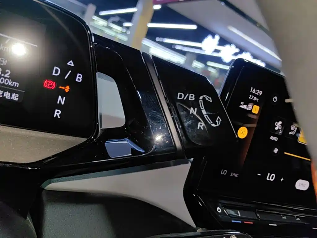 Volkswagen ID.3 — миниатюра 14