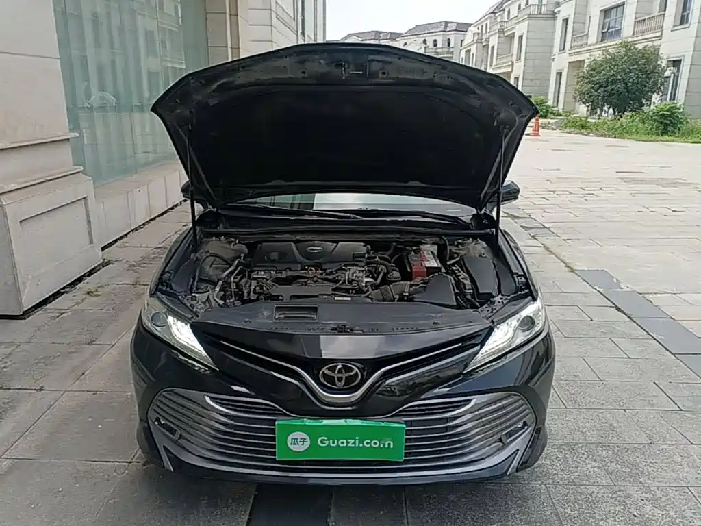 Toyota Camry — миниатюра 20