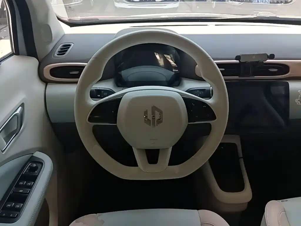 Leapmotor Leapmotor T03 — миниатюра 11