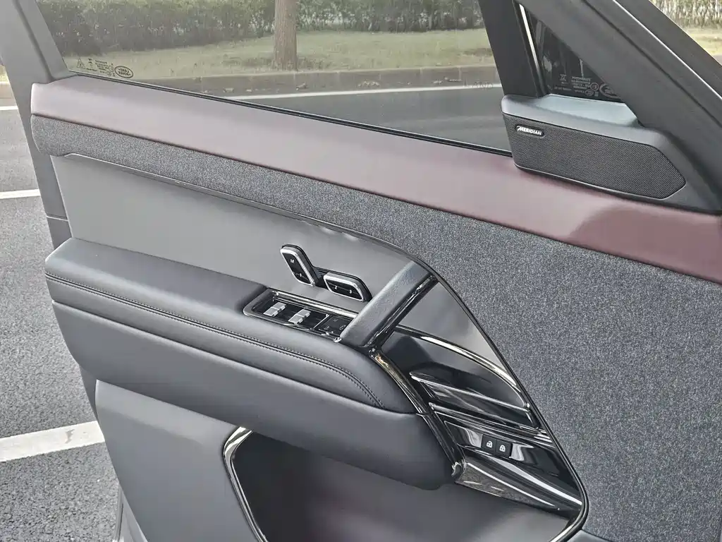 Land Rover Sport — миниатюра 20