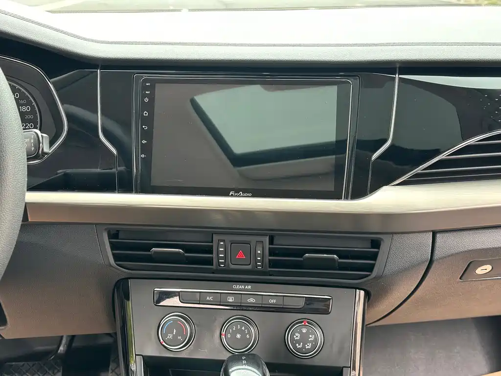 Volkswagen Passat — миниатюра 13