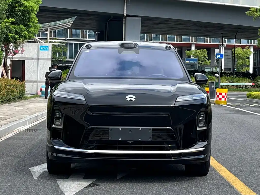 NIO ES8 — миниатюра 2