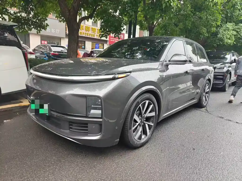 Li Auto Li L8 2023