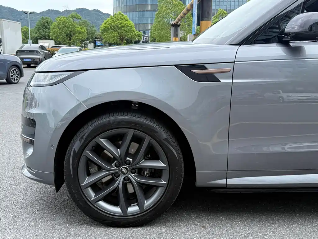 Land Rover Sport — миниатюра 7