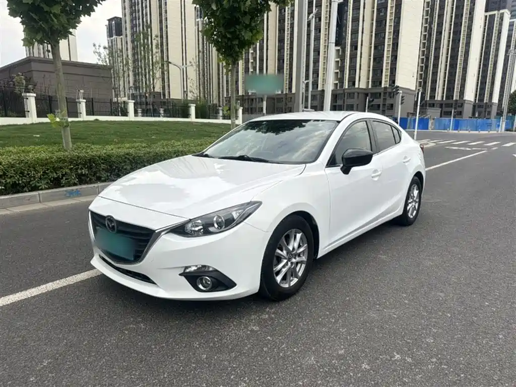 Mazda 3 Axela 2015
