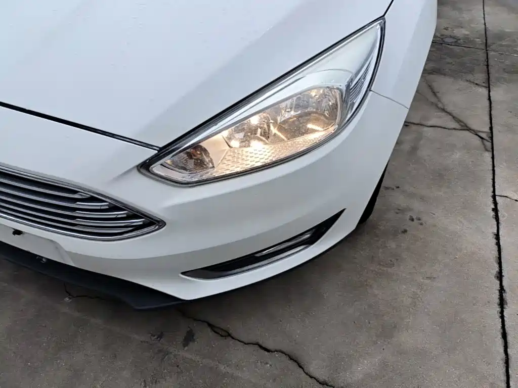 Ford Focus — миниатюра 24