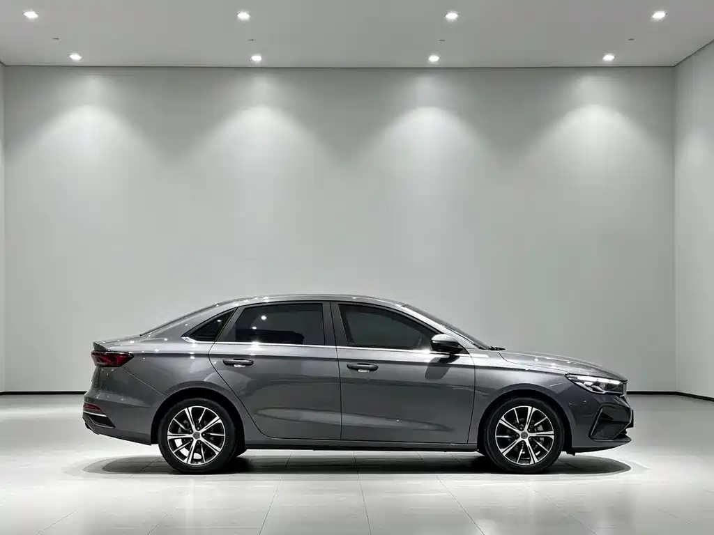 Geely Emgrand — миниатюра 9