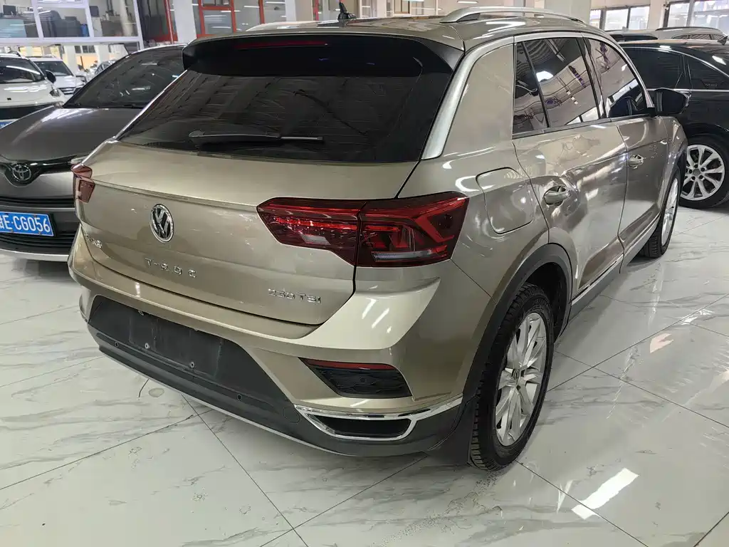 VOLKSWAGEN T ROC EXPLORING SONGS