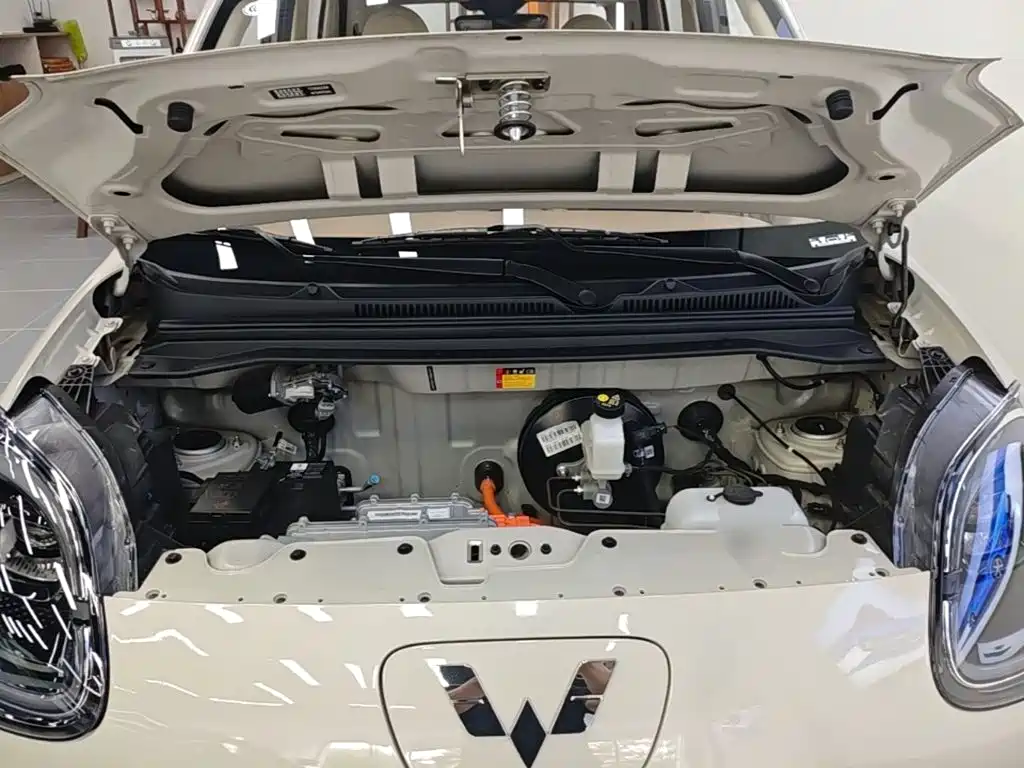 Wuling MINIEV — миниатюра 20