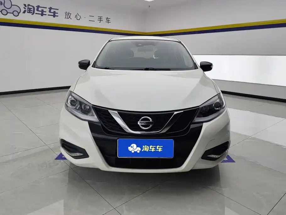 Nissan Tiida — миниатюра 2