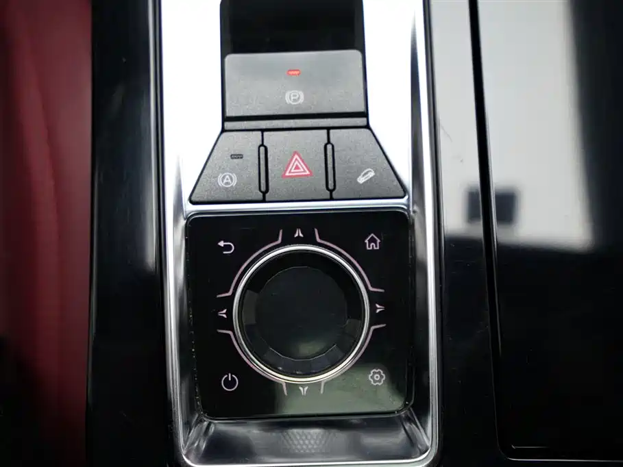 Jetour X70 PLUS - фото 11