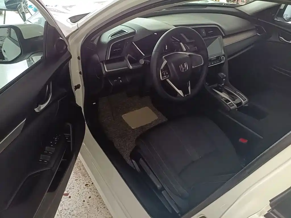 Honda Civic — миниатюра 16