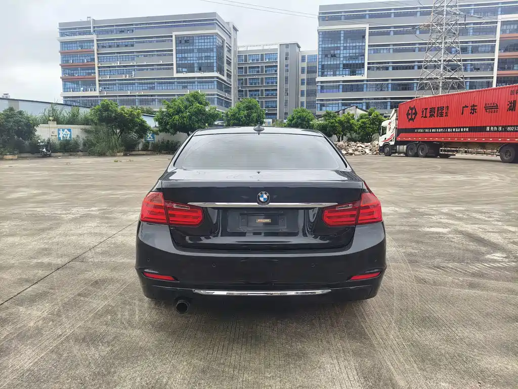 BMW 3 Series — миниатюра 5