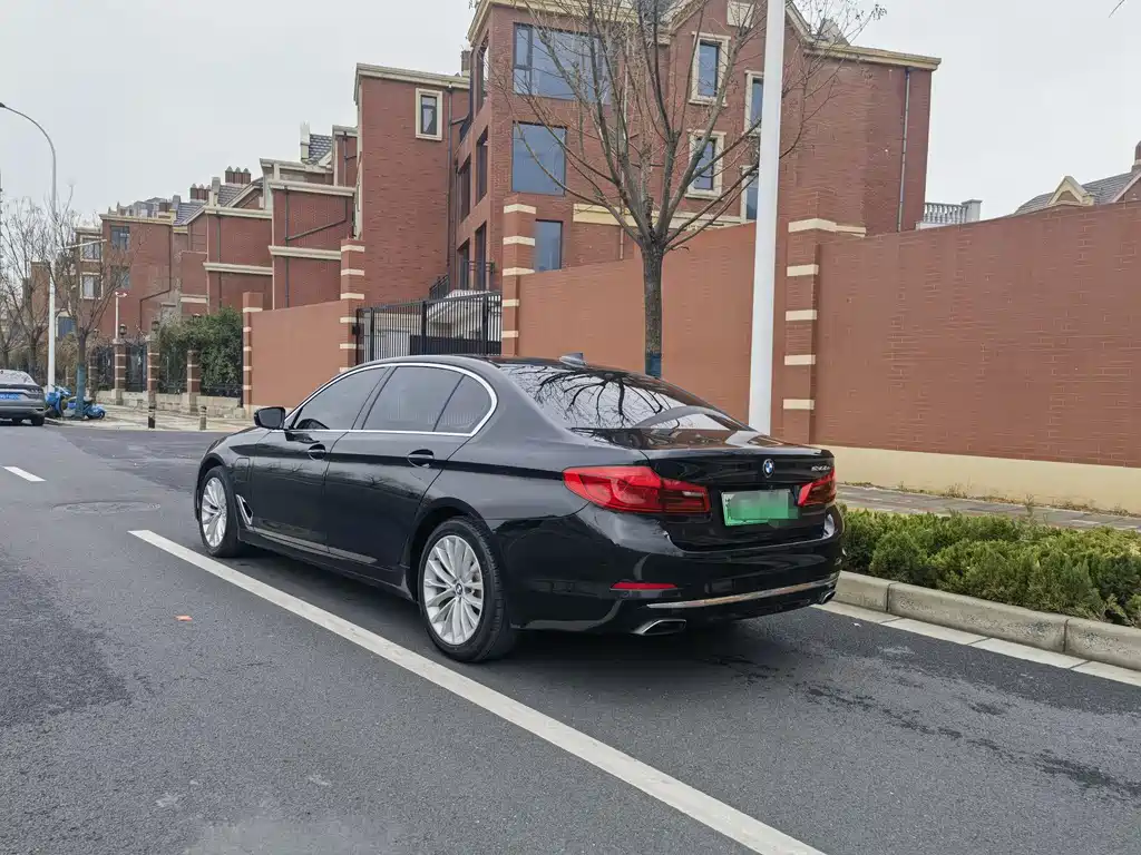 BMW 5 SERIES NEW ENERGY