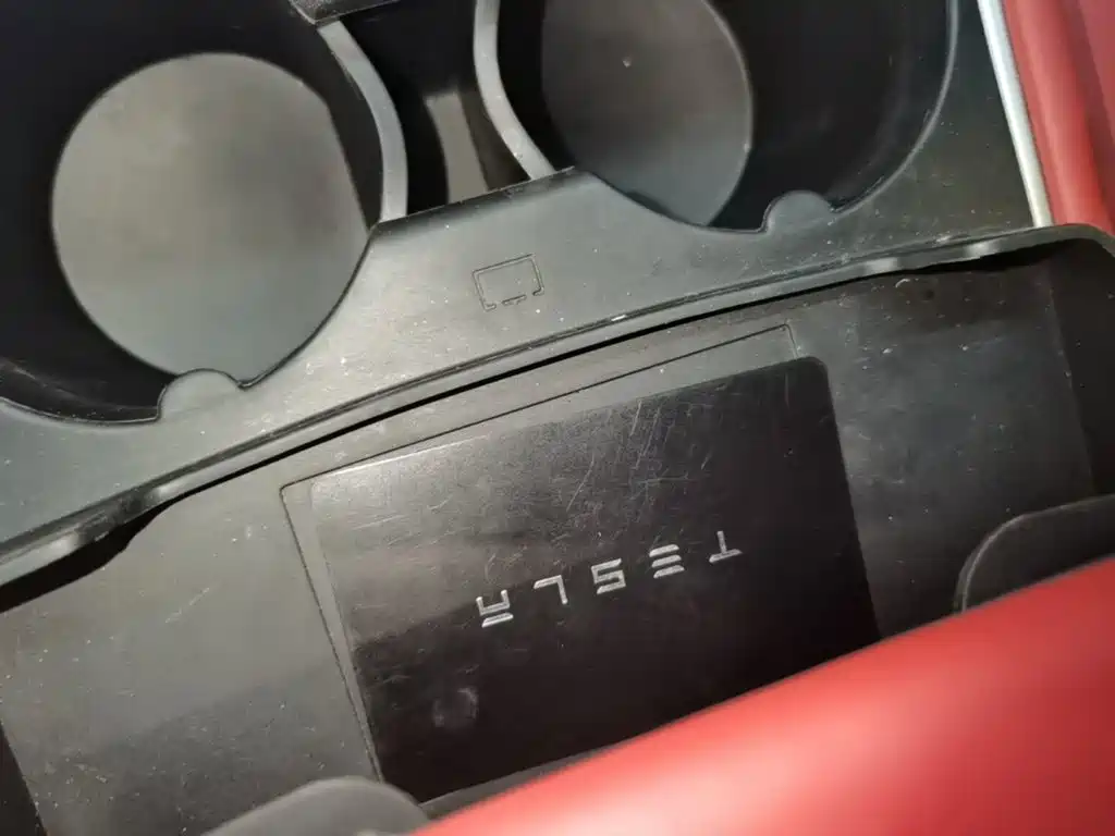 Tesla Model 3 — миниатюра 9