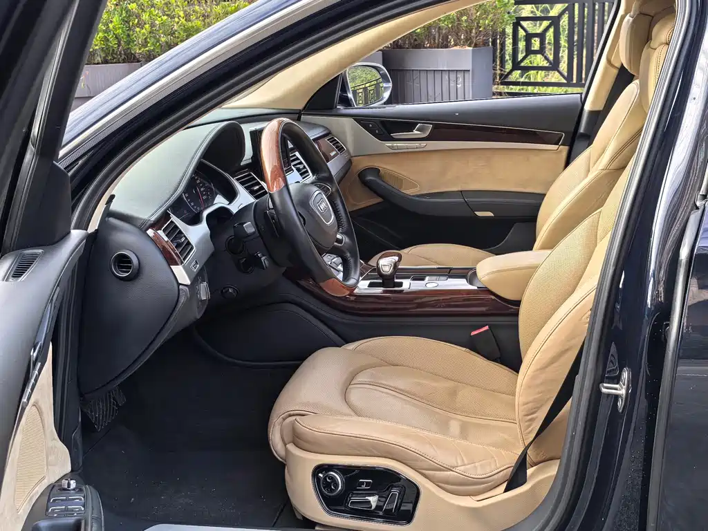 Audi A8 — миниатюра 8