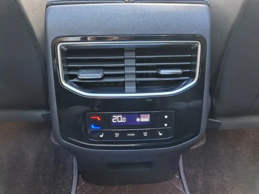 Volkswagen Talagon — миниатюра 15