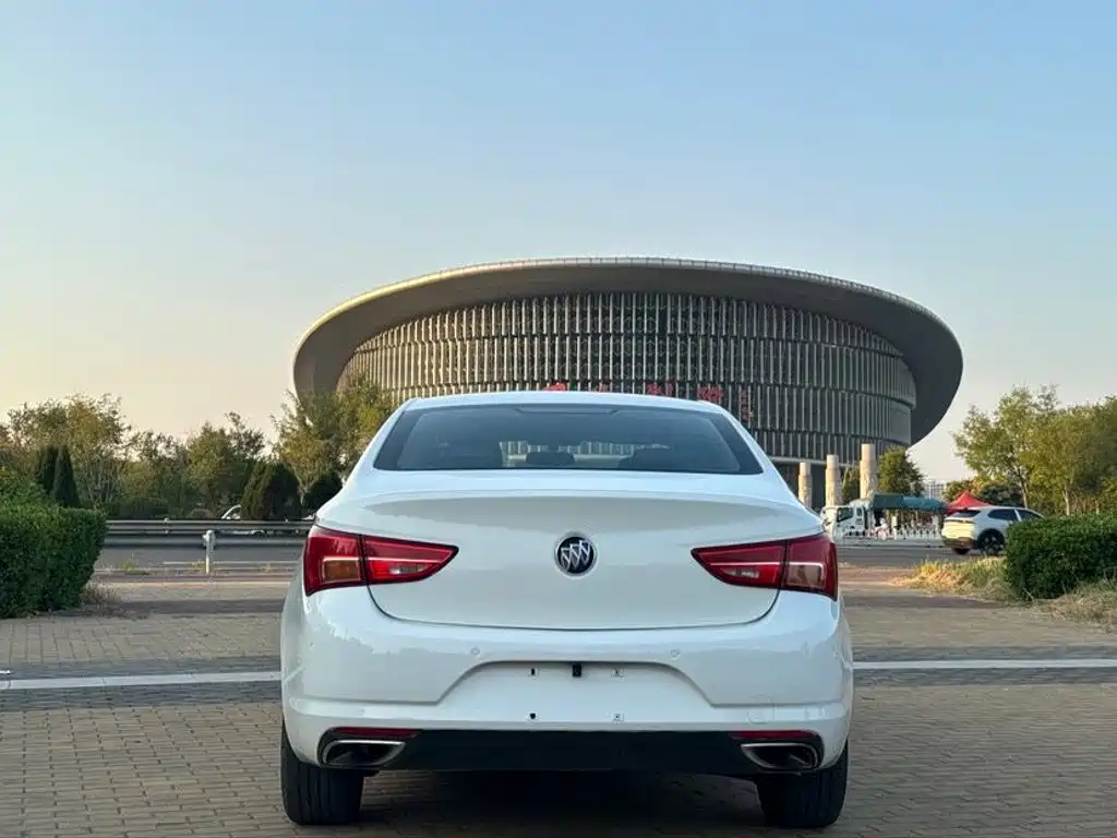 Buick Verano — миниатюра 5
