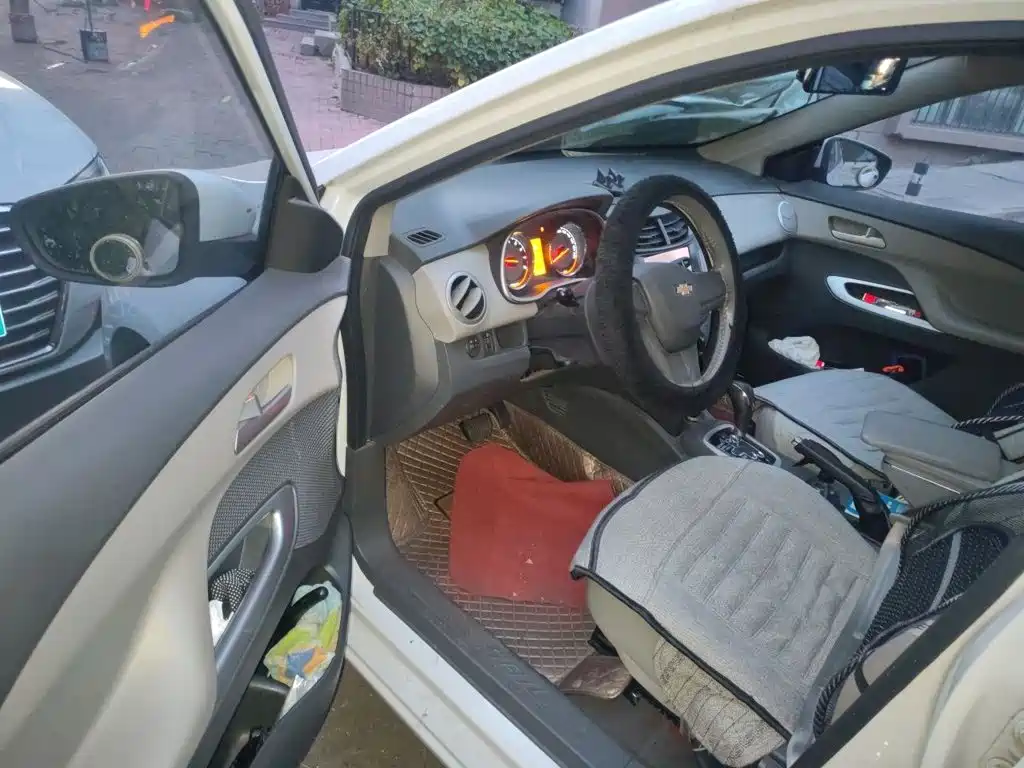 Chevrolet Sail — миниатюра 12
