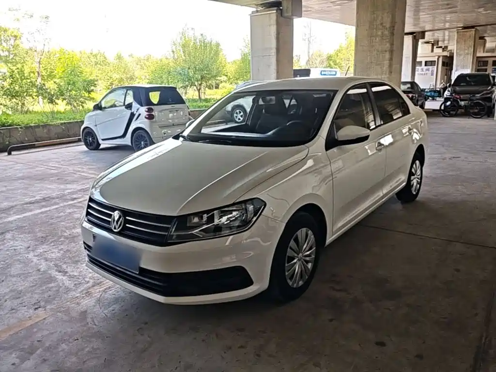 Volkswagen Santana — миниатюра 2