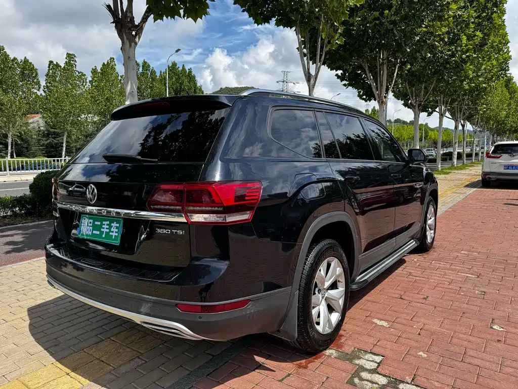 Volkswagen Teramont — миниатюра 6