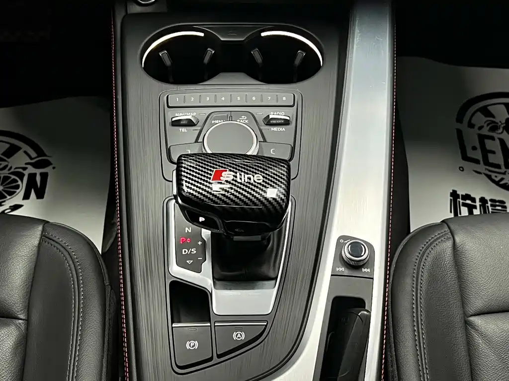 Audi A4L — миниатюра 30