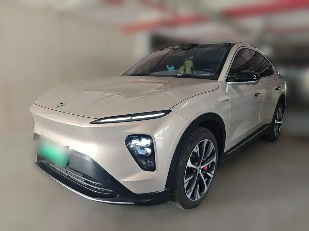 NIO EC7