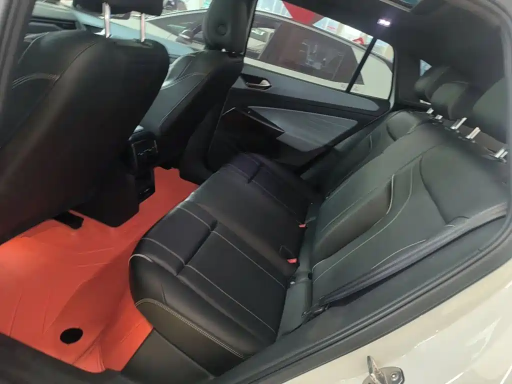 Volkswagen ID.4 X — миниатюра 17