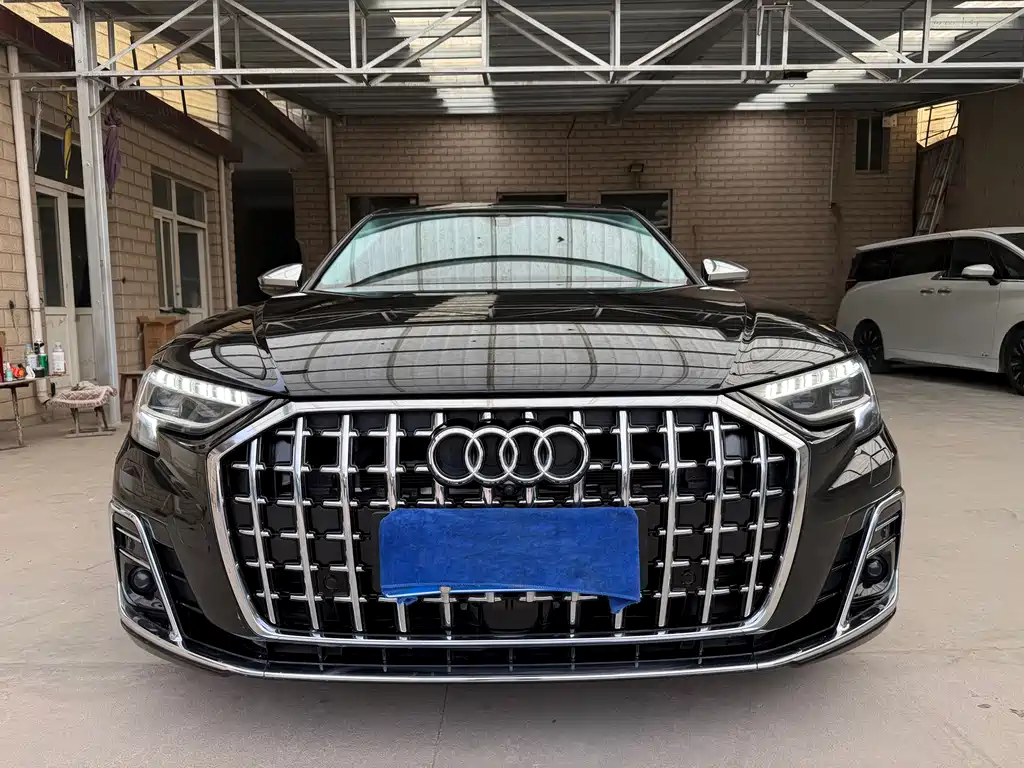Audi A8 2024