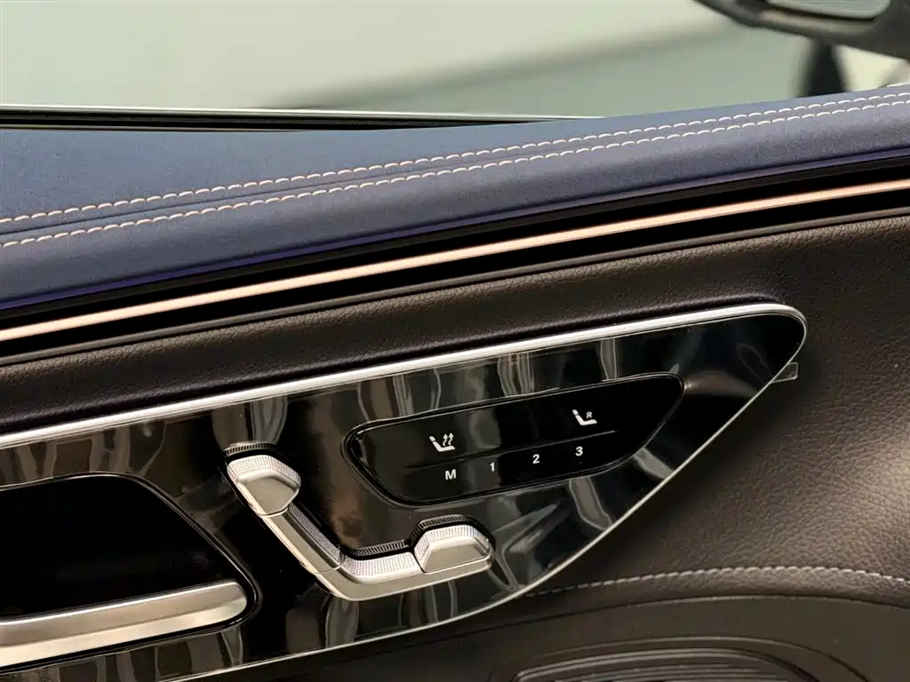 Mercedes-Benz EQE 2025 500 4MATIC Luxury