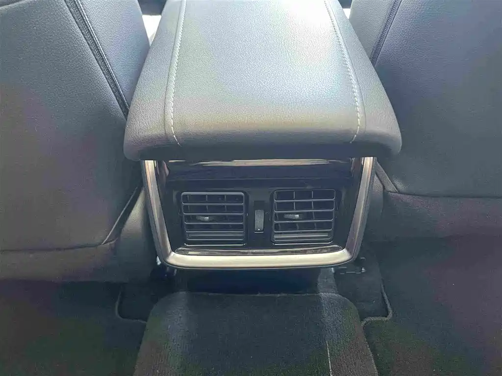 Toyota Venza — миниатюра 16