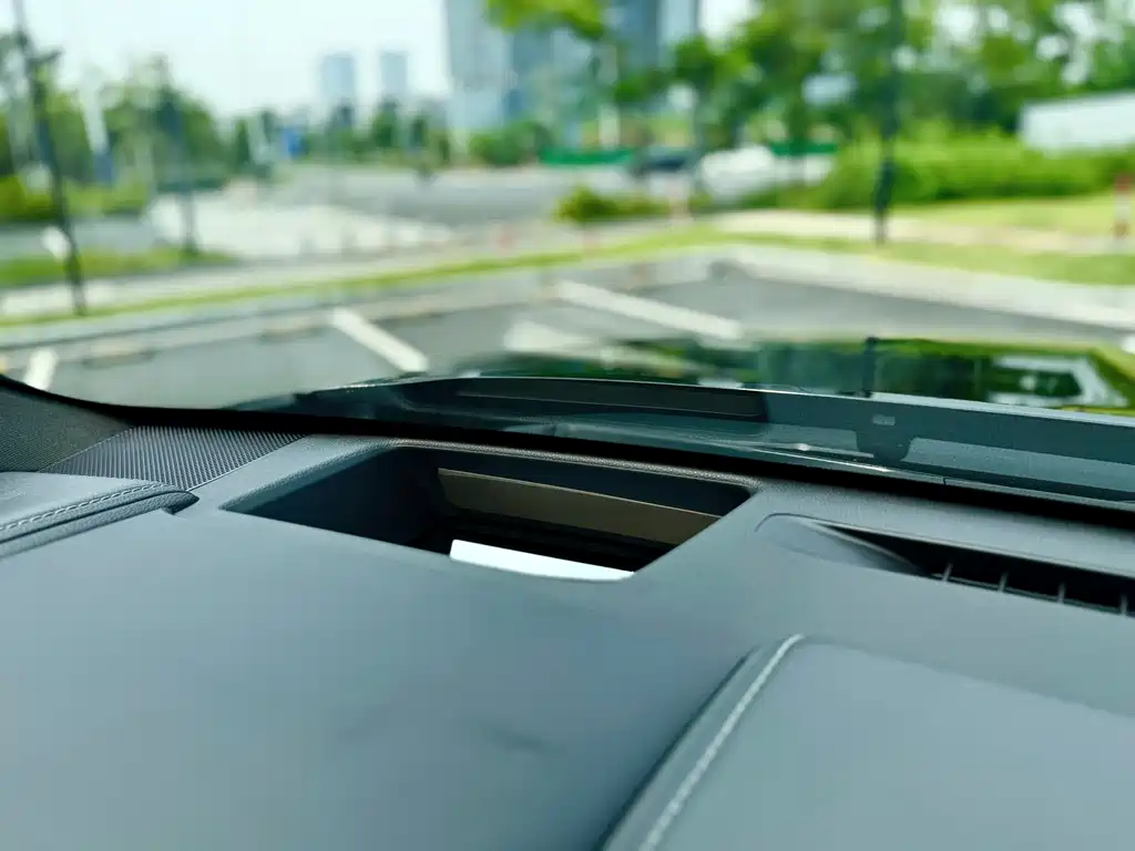 Toyota Crown Kluger — миниатюра 11